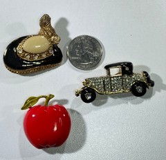 Vintage Enamel Lot Figural Abstract Birds Animal Snoopy Fish Ladybug Lot 27 pcs