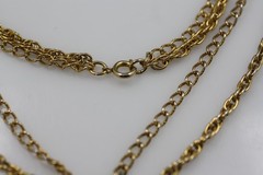 Vintage JULIANA for Celebrity NY Red Moroccan Matrix Gold Tone Necklace 20″