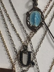 b53. 925 Sterling, GF, Mix material, Enamel, Pearl, Stone 8 chain Necklaces.