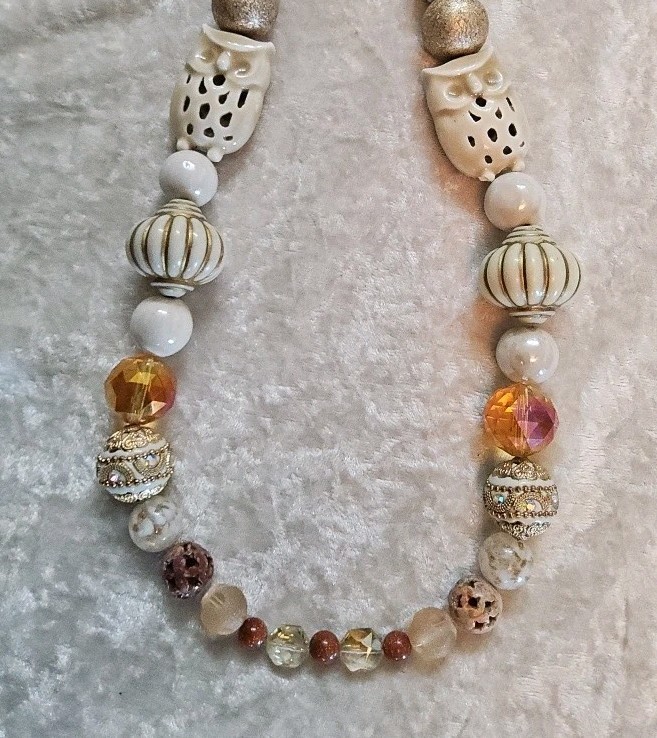Vintage Long Graduated Topaz Cream Acrylic Porcelain Owl Beaded Necklace 26in
