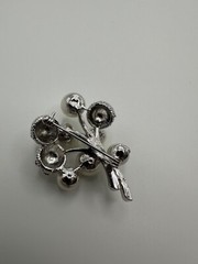 Vintage Whiting Davis Faux Pearl Rhinestone Brooch 4.5cm BB9