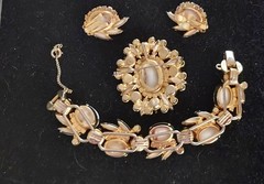 Juliana Delizza Elster Book Piece Set Earrings, Brooch &Bracelet Awesome