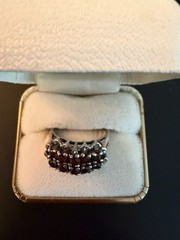 VINTAGE STERLING SILVER RED GARNET RING Size 8.25.