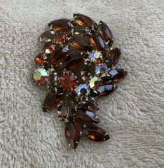 Vintage Brooch Amber Tones Navette AB Rhinestone Pin Layered Leaf Design 2.5 in.