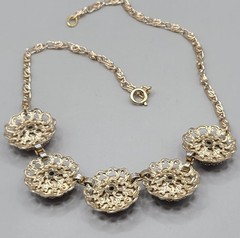 Vtg Goldtone Filigree Encased Glass Asian Man Rickshaw Round Link 17″ Necklace