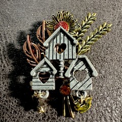 Tri-Colored Birdhouse Brooch Pin Sunflower Leaves Dangling Birds Fall Vintage