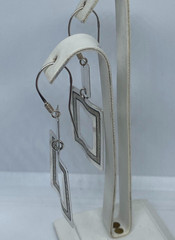 Vintage beautiful earrings Silver 925 Ukraine. Women’s jewelry. Weight 3.51 g.
