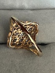 LADIES VINTAGE 10k GOLD MARQUISE CUT TANZANITE DIAMOND RING. SIZE 6.25