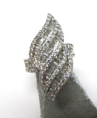 14k White Gold 2.50 ctw Baguette & Round Diamond Ring Size 5.5 MAKE OFFER