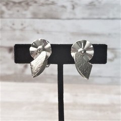 Vintage Clip On Earrings – Silver Tone Unusual Flower & Leaf