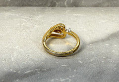 Vintage 18K HGE Opalascent Stone Gold Ring Size 7