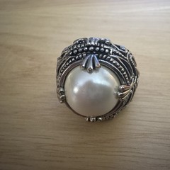 Designer Premier Designs Silver Toned Faux Mabe Pearl Openwork Ring Size 8.25