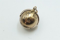 GOOD QUALITY VINTAGE ENGLISH GOLD & SILVER MASONIC ORB / CROSS FOB CHARM