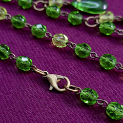 Green Glass Necklace 18″ Vintage Czech Beads Women’s Jewelry Art Deco Style