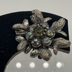 Vintage Selro Selini Aurora Borealis Rhinestone Clip-On Earrings Signed Floral