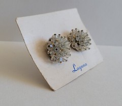 Vintage Laguna Beaded Push Pin Clip On Earrings NOS Unused Original Advert Card