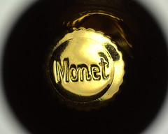Vintage Monet Gold Tone Chunky Hoop Earrings Screw Back Non Pierced 1″