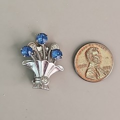 Vintage Flower Basket Rhinestone Clip On Earrings Blue Glass Silver Tone 1″