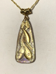 LAST ONE*RARE-ANT.EGYPT REVIVAL GOLD AURORA CZECH GLASS FISH TRIANGLE NECKLACE.g