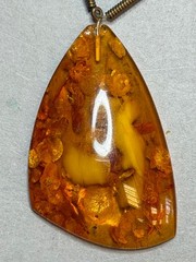 Vintage Baltic Amber Pendant Necklace Cognac Butterscotch 7.6g USSR Era Latvia
