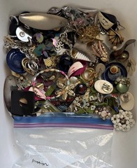 8.87 Lbs Bulk Craft Jewelry Lot Junk Repurpose Beads Wearable As Pictured As Is