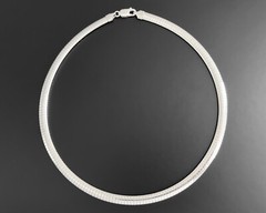 25g 5.7mm 16″ Heavy Vtg Sterling Silver Fancy Omega Italian Design Flat Necklace