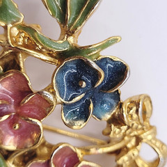 CLASSIC Pansy Flower Basket Gold Tone Pink Blue Green Enamel Vintage Brooch Pin