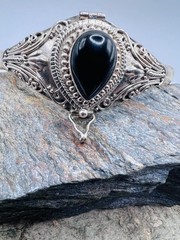 Vintage 925 Silver Poison Pillbox-Locket Bracelet Cuff Tear Shaped Black Onyx