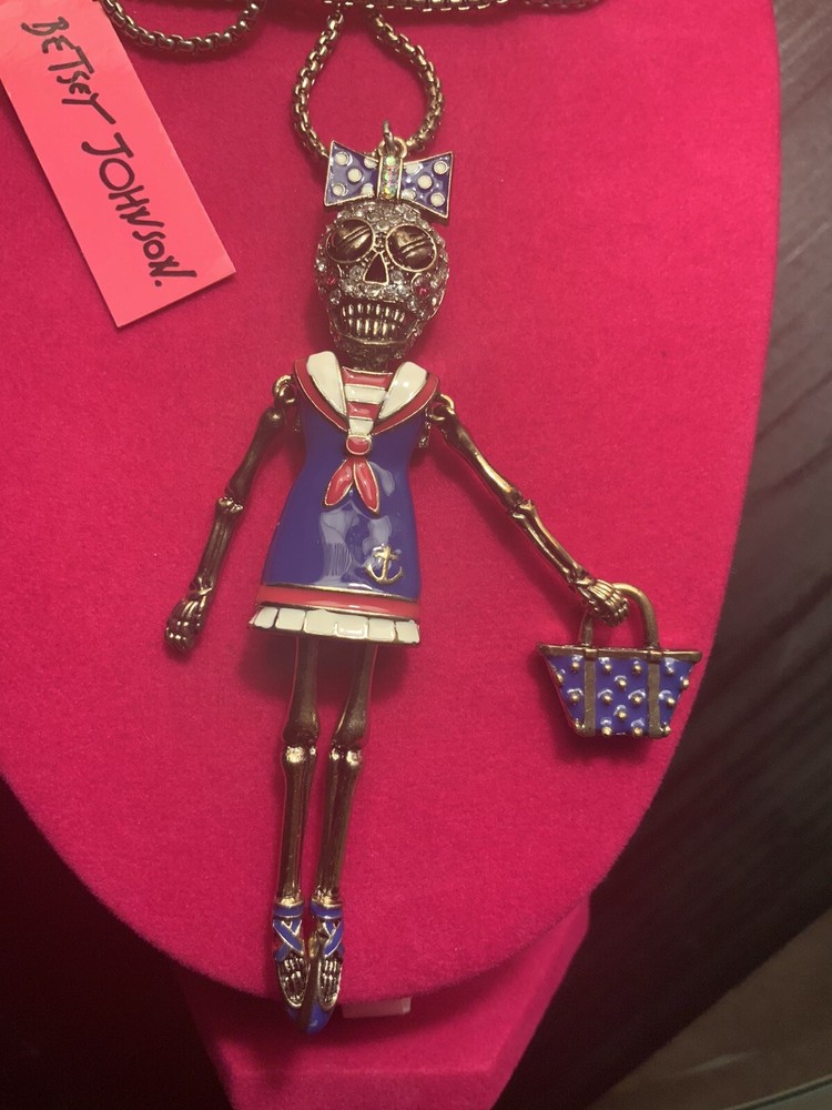 Betsey Johnson Ivy League Skull Sailor Girl Pendant Rare – 11