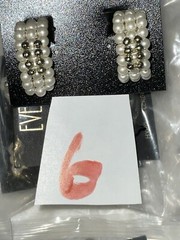 Vintage Eve Caran 1980’s/1990’s FABRICATED PEARL VINTAGE CLIP EARRINGS NWT St#03