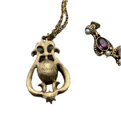 Vintage Avon “Queensbury” Necklace And Earrings Jewelry Set – 1974