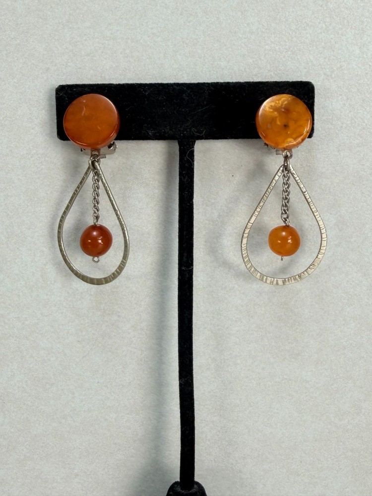 Mid Century Modern Amber Lucite Silver Tone Clip On Dangle Earrings Vintage