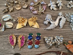 Vintage Estate Lot Designer Signed Jewelry BSK Lisner Kramer Weiss Coro + 69pc