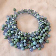 1940s 1950s BIB COLLAR CLUSTER 2-LAYERED ART GLASS BEADED MEMORY WIRED NECKLACE