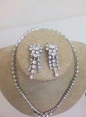Vtg Luxury Rhinestone jewelry set Statement Crystal Silver Clasp Bib Tone Clear