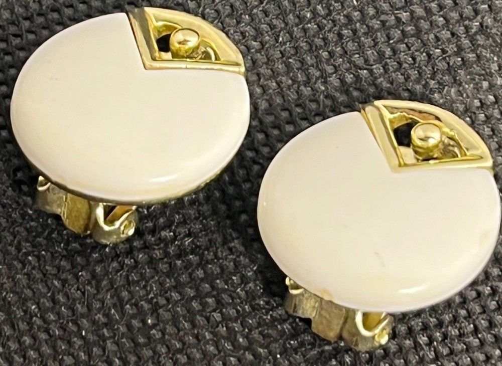 Vintage KARU Gold Tone Cream Lucite Geometric Clip On Earrings Mid Century