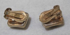 Vintage BARCLAY Faux Amethyst Purple Glass Gold Tone Clip Earrings 1/2″