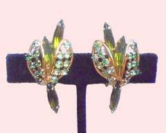 Vintage Hobe Green Rhinestone Gold Tone Clip On Signed Earrings EUC