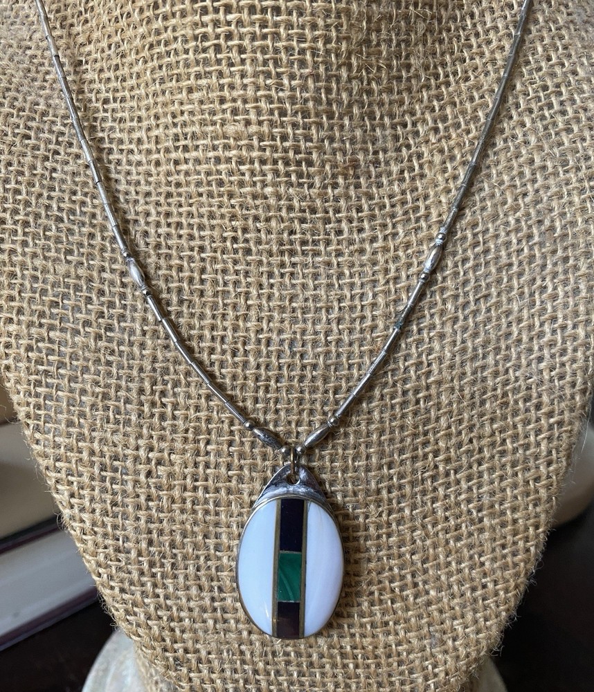 Vtg 70’s Mexican Modernist Malachite/white Onyx Pendant Silver Chain 9.5”long