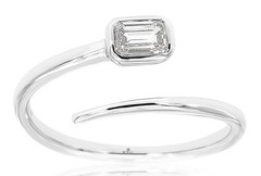 .26CT DIAMOND 14KT WHITE GOLD EMERALD CUT SOLITAIRE BEZEL CRISS CROSS LOVE RING