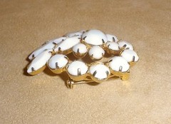 Beautiful D&E White Milk Glass Pin by Juliana Jewelry