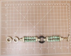 Heidi Daus bracelet Art Deco imitation jade and onyx green glass beads signed