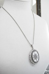VICTORIAN Sterling Silver A&L Star Mourning LOCKET Pendant & Chain Necklace