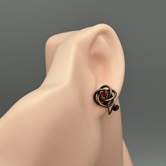 Vintage Twisted Rope 1/20 10K Red Rhinestone Clip Screw Back Earrings .75″