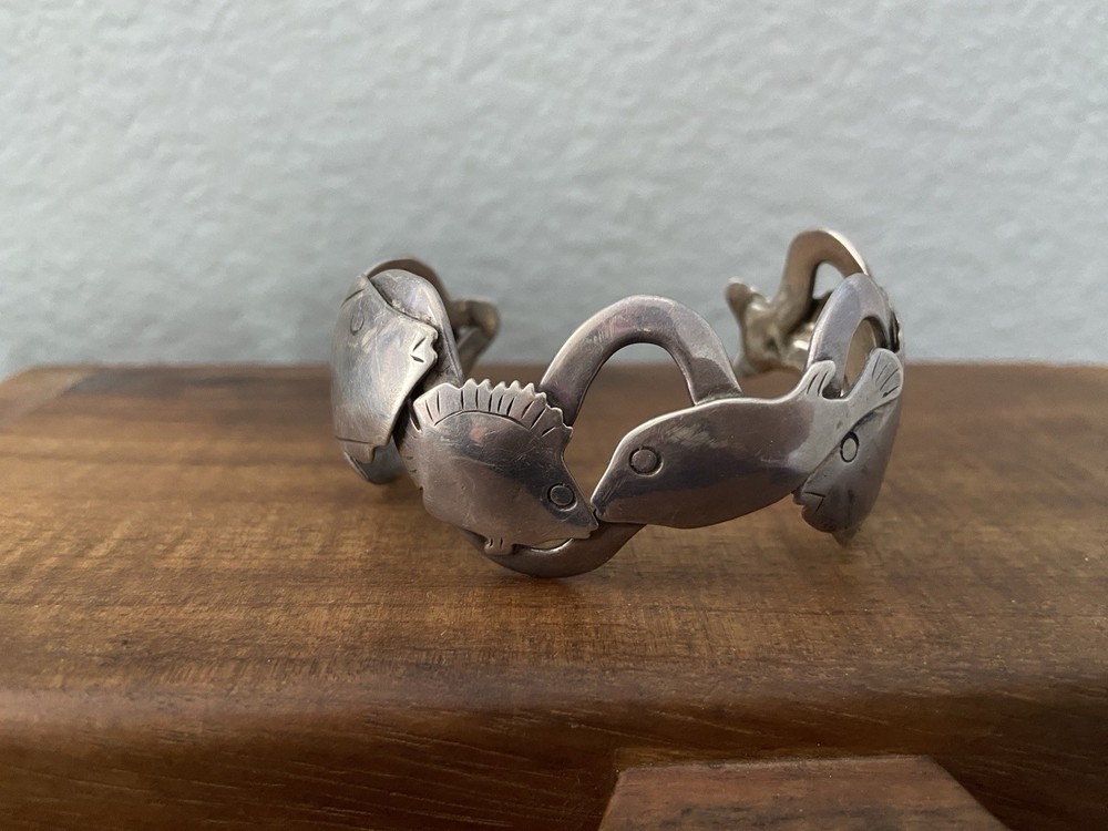Vintage Hawaiian Fish Bracelet Silver Artist Crafted Jewelry