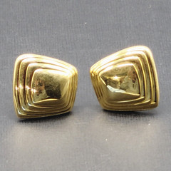 MONET Modernist Asymmetrical Gold Tone Clip On Classy vintage Earrings Signed