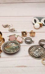 14 Pairs Of Vintage Earrings Coro, Monet, Trifari Japan. Screwback, Clip On,…