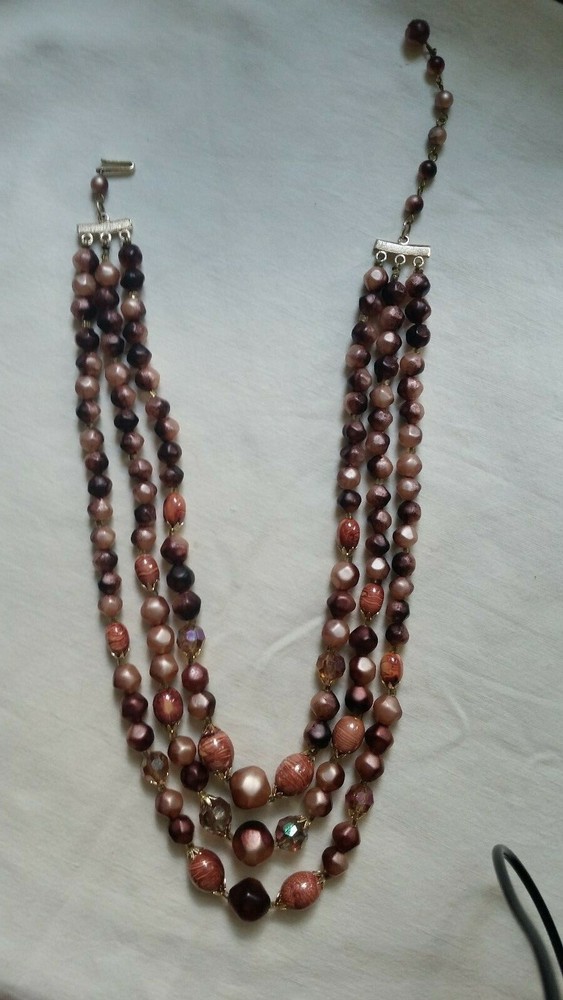 3 strand 20″ gold tone irregular round, oval & crystal beads with pedal spacers