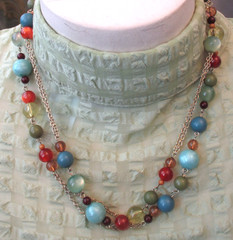 Vtg Beautiful Multi-Colored Bead Necklace & Rust Colored Clip Earrings