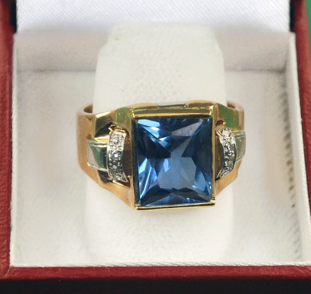 Antique 1940’s Deco Style Yellow Gold Platinum Diamonds Blue Stone Men’s Ring